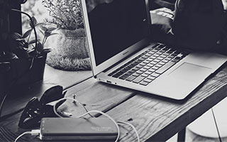 聯想320s是哪年出的新款型號啊圖片大全集